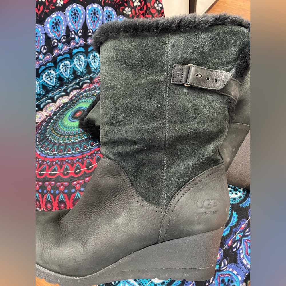 Black UGG winter boots wedge heel size 11